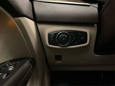 Used 2018 Lincoln MKC Reserve image 22