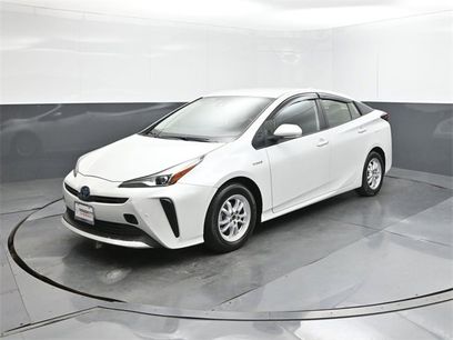 Used 2022 Toyota Prius L Eco