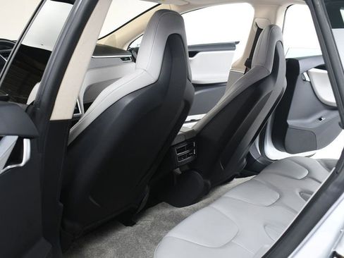 Used 2013 Tesla Model S image 32