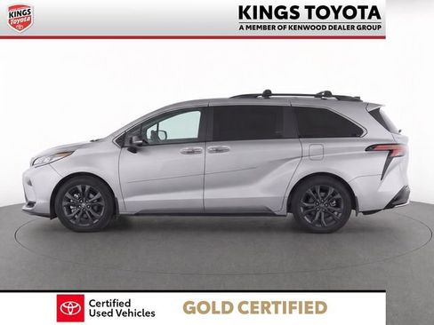 Used 2024 Toyota Sienna XSE w/ XSE Premium Package FWD image 8