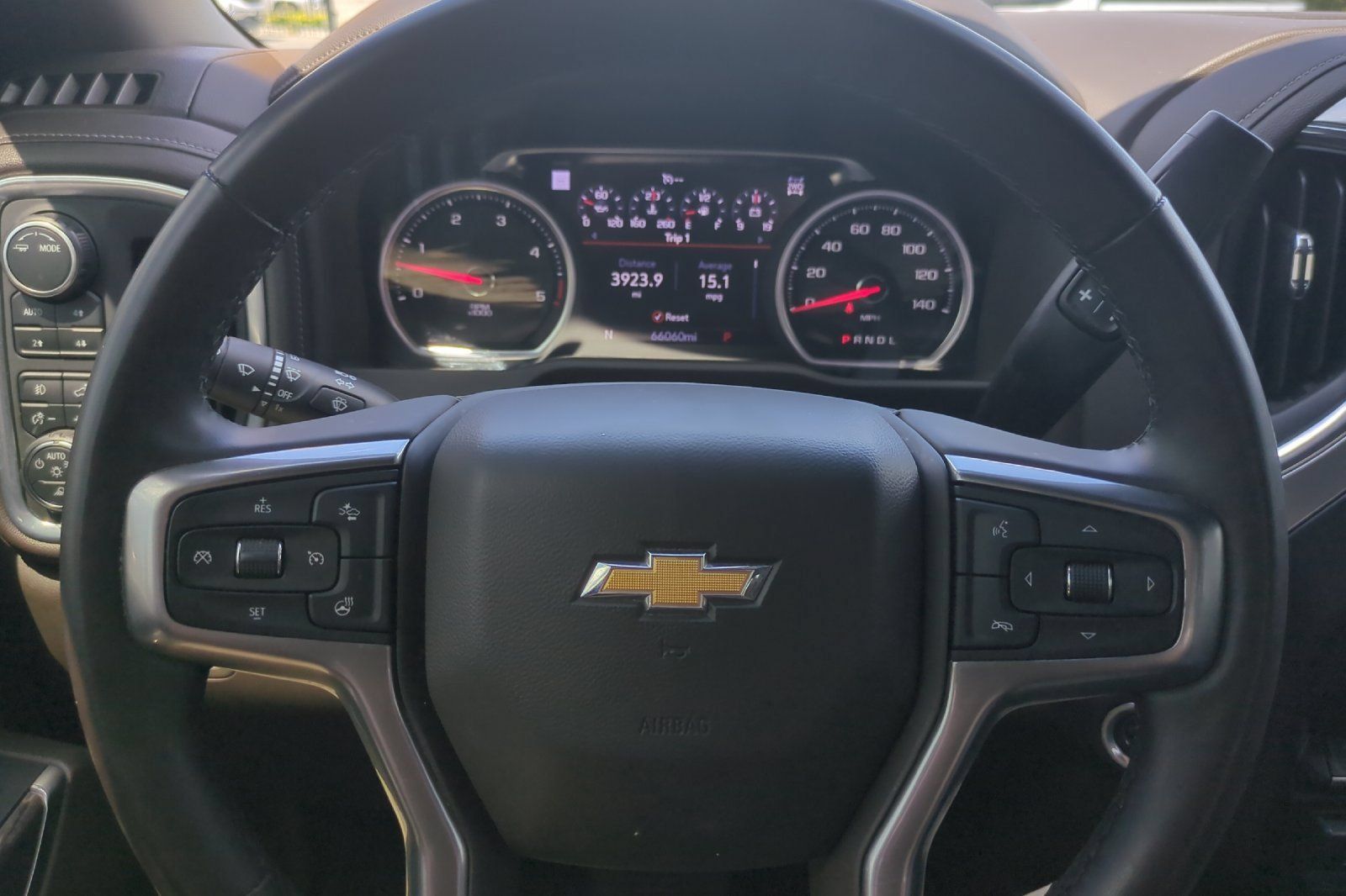 Used 2023 Chevrolet Silverado 2500 LTZ AWD/4WD image 34