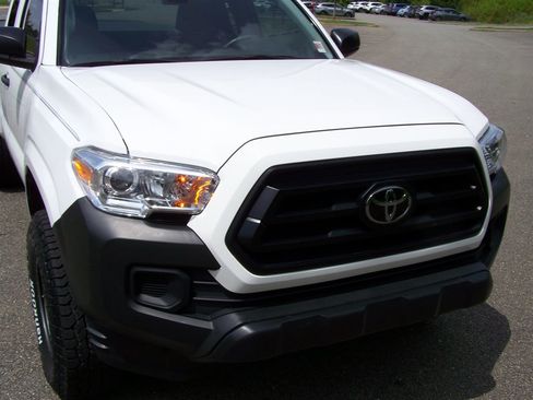Used 2023 Toyota Tacoma SR image 39