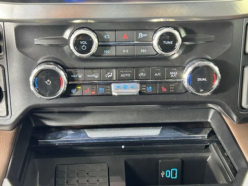 Used 2025 Ford F450 King Ranch w/ Chrome Package image 25