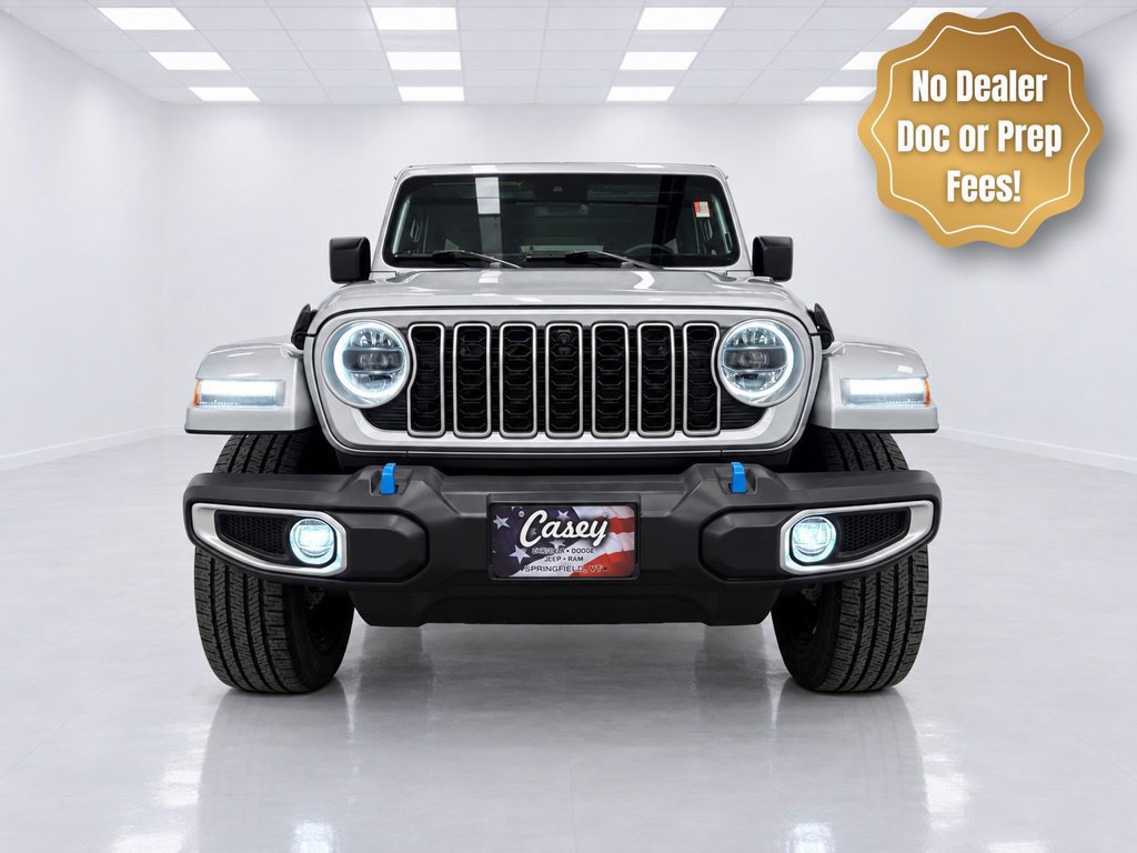 Used 2024 Jeep Wrangler Unlimited Sahara w/ Technology Group AWD/4WD image 3