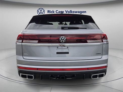 New 2026 Volkswagen Atlas Cross Sport SEL Premium R-Line image 4