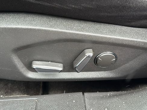 Used 2015 Ford Fusion SE w/ Equipment Group 201A image 13