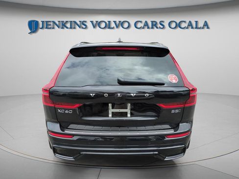 New 2026 Volvo XC60 B5 Ultra w/ Protection Package Premier AWD/4WD image 4