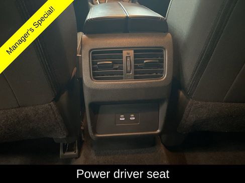 Used 2025 Nissan Rogue SV AWD/4WD image 12