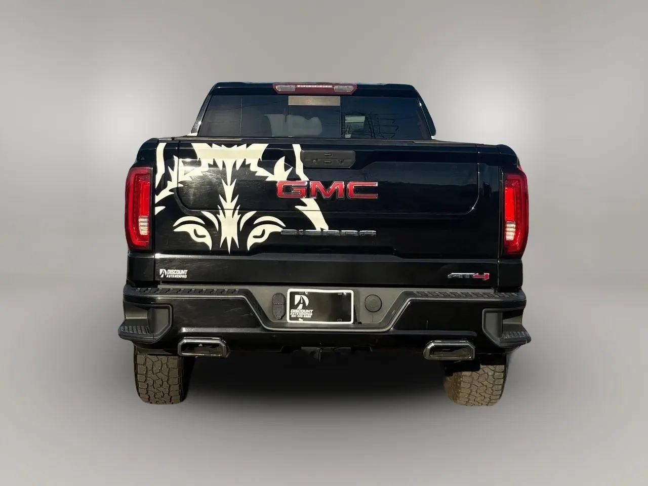 Used 2021 GMC Sierra 1500 AT4 w/ AT4 Preferred Package AWD/4WD image 6