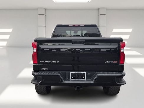 Used 2024 Chevrolet Silverado 1500 ZR2 w/ Technology Package AWD/4WD image 4