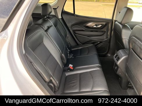 Used 2023 GMC Terrain SLT image 31