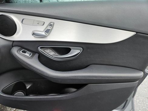 Used 2018 Mercedes-Benz C 300 4MATIC Sedan image 11
