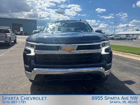 Used 2023 Chevrolet Silverado 1500 LT AWD/4WD image 8