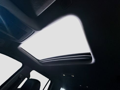 Used 2019 Chevrolet Tahoe LT image 42