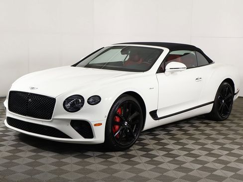 Used 2023 Bentley Continental GT Azure image 11