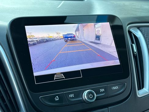 Used 2024 Chevrolet Malibu LT image 27