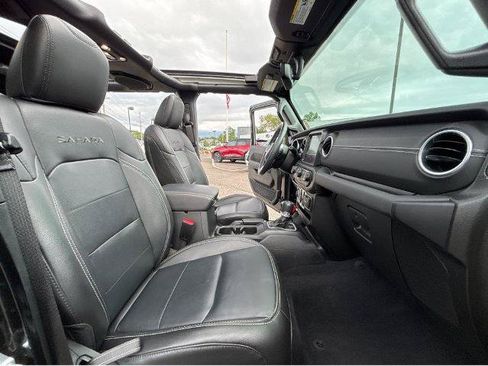 Used 2023 Jeep Wrangler Unlimited Sahara w/ Cold Weather Group AWD/4WD image 6