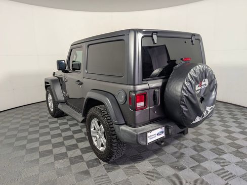 Used 2019 Jeep Wrangler Sport AWD/4WD image 5