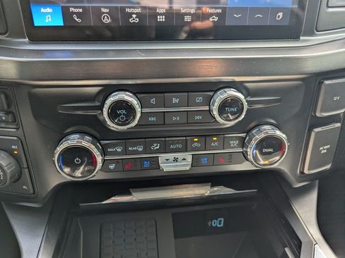 Used 2024 Ford F250 Lariat w/ Lariat Ultimate Package AWD/4WD image 19