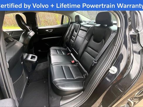 Certified 2024 Volvo S60 B5 Core image 33