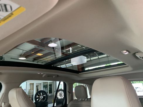Used 2022 Lincoln Aviator Reserve w/ Elements Package Plus RWD image 24
