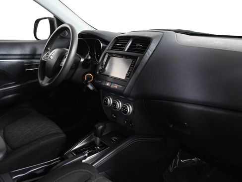 Used 2024 Mitsubishi Outlander Sport ES image 27