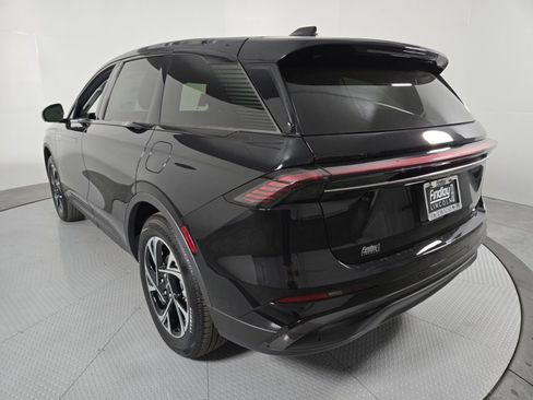 New 2026 Lincoln Nautilus Premier w/ Jet Appearance Package AWD/4WD image 7
