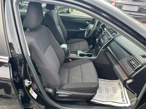 Used 2015 Toyota Camry LE FWD image 12