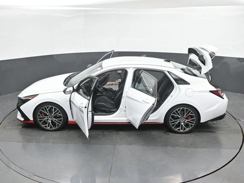 Used 2022 Hyundai Elantra N FWD image 52