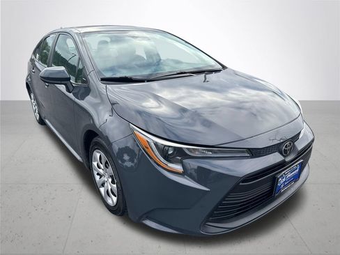 Used 2024 Toyota Corolla LE FWD image 5