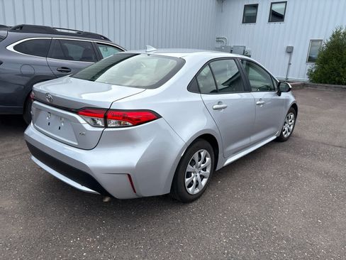 Used 2022 Toyota Corolla LE FWD image 5