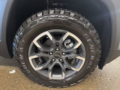 New 2026 Chevrolet Equinox ACTIV image 9