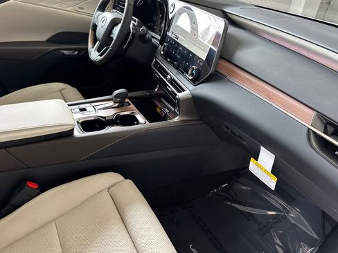New 2026 Lexus RX 450h Luxury image 17