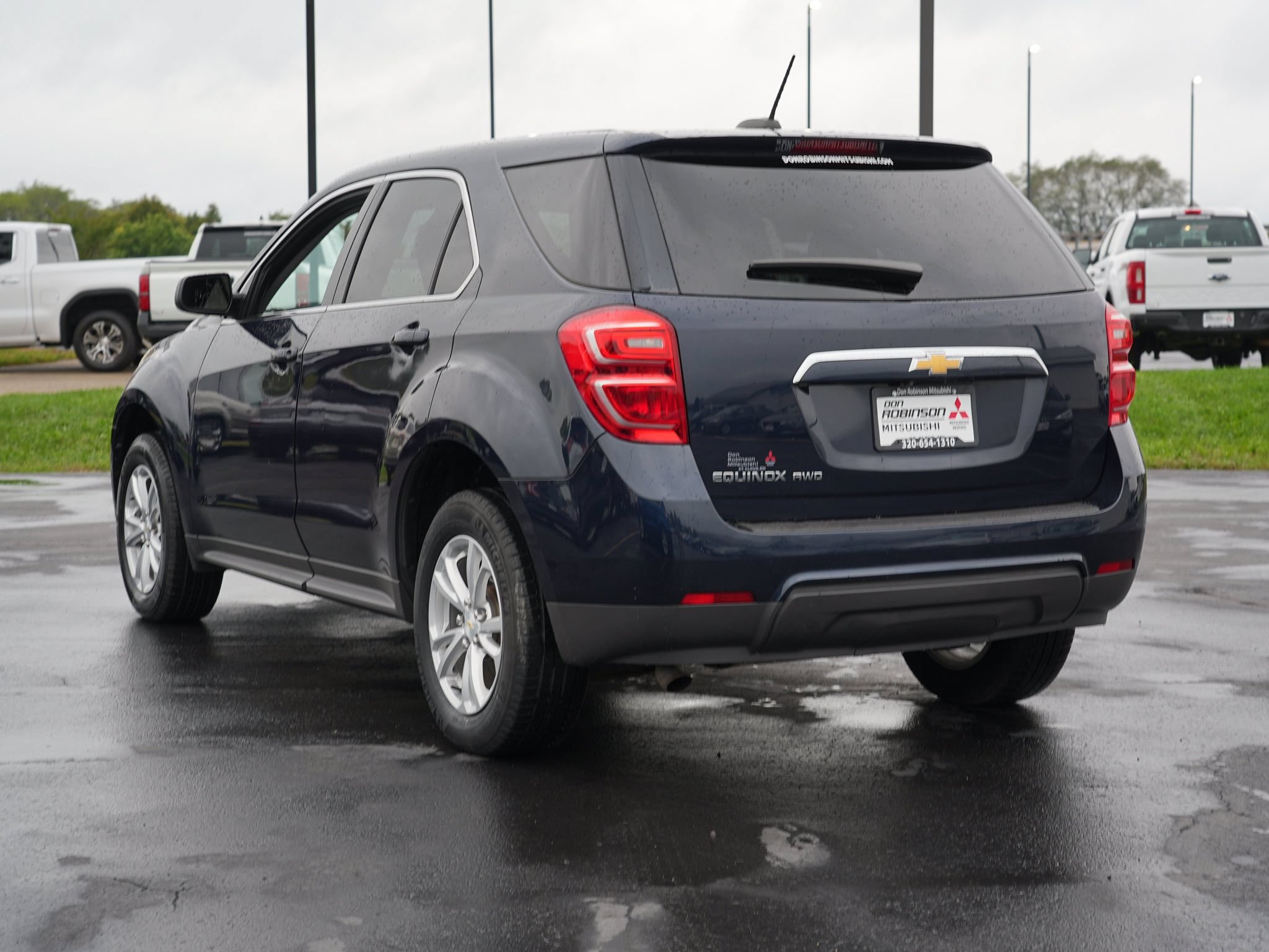 Used 2017 Chevrolet Equinox LS AWD/4WD image 6