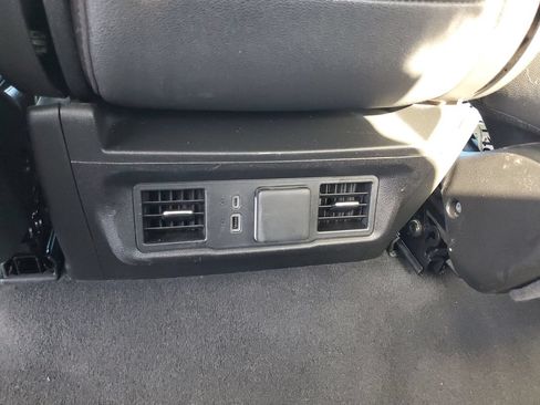 Used 2025 GMC Sierra 1500 SLT RWD image 16