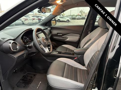 Used 2023 Nissan Kicks SR w/ SR Premium Package FWD image 5