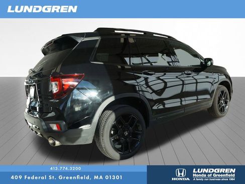 Used 2024 Honda Passport Black Edition image 9