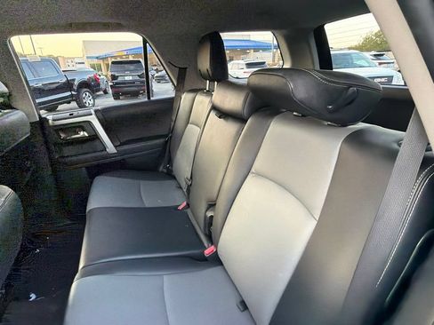 Used 2022 Toyota 4Runner SR5 Premium w/ Moonroof Package RWD image 9