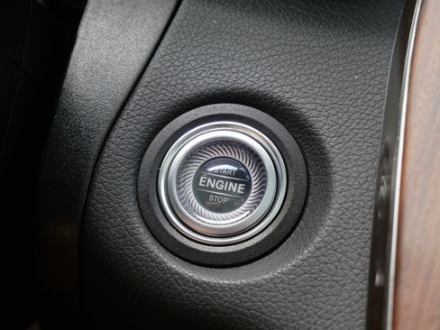 Used 2022 Mercedes-Benz GLC 300 4MATIC image 26