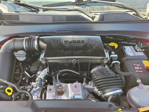 Used 2025 Jeep Compass Limited AWD/4WD image 13