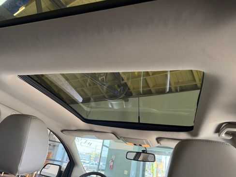 Used 2013 Ford Edge SEL FWD image 14
