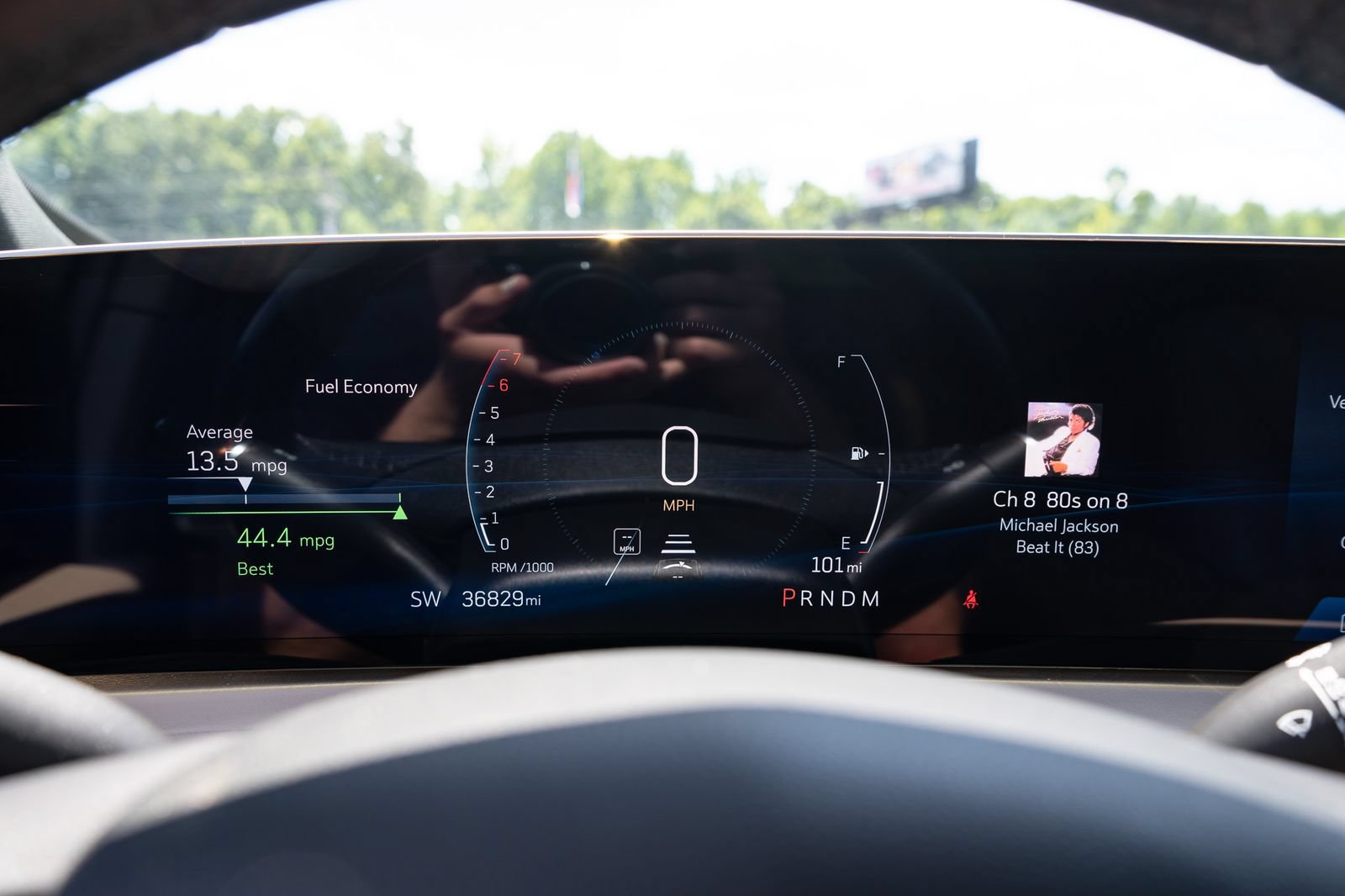 Used 2025 Cadillac XT4 Premium Luxury FWD image 27
