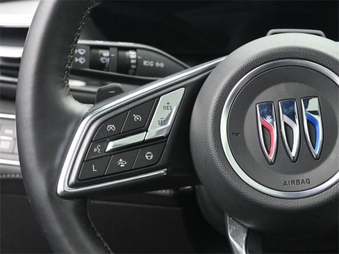 Certified 2025 Buick Enclave Avenir w/ Super Cruise Package image 32