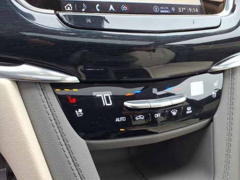 Certified 2024 Cadillac XT6 Premium Luxury w/ LPO, Floor Liner Package image 34