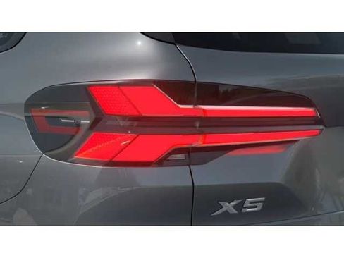 New 2026 BMW X5 xDrive50e w/ M Sport Package AWD/4WD image 8