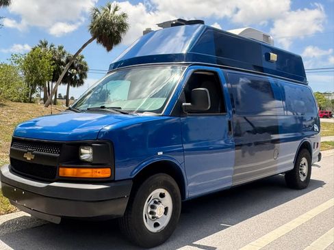 Used 2013 Chevrolet Express 3500 Extended w/ Power Package RWD image 13