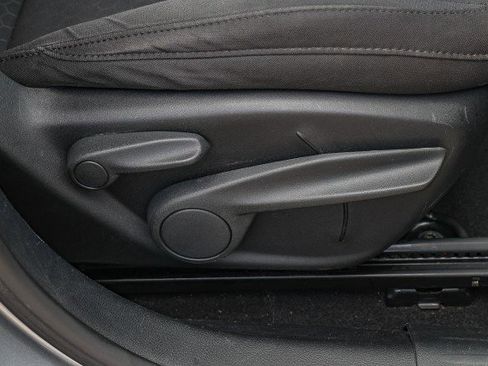 Used 2017 Jeep Compass Sport w/ Tech Group FWD image 30