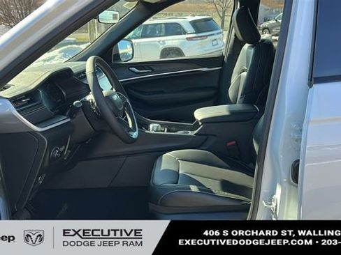 New 2026 Jeep Grand Cherokee L Limited image 9