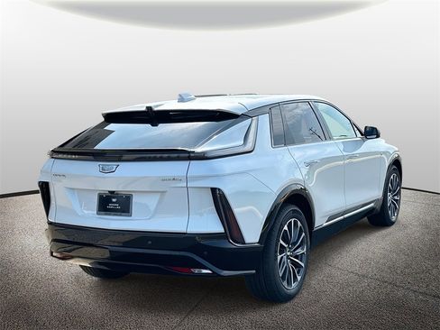 New 2025 Cadillac Lyriq Sport image 2