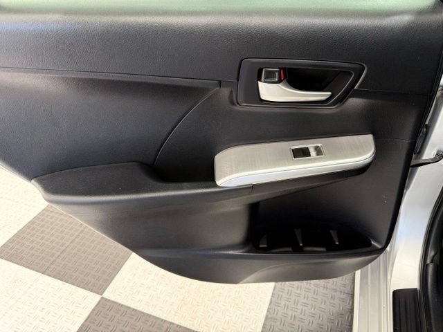 Used 2013 Toyota Camry SE FWD image 17